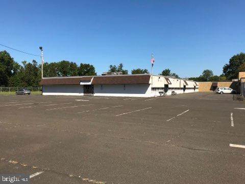 13. Commercial for Sale at 1700 WOODBOURNE Road Levittown, Pennsylvania 19057 United States