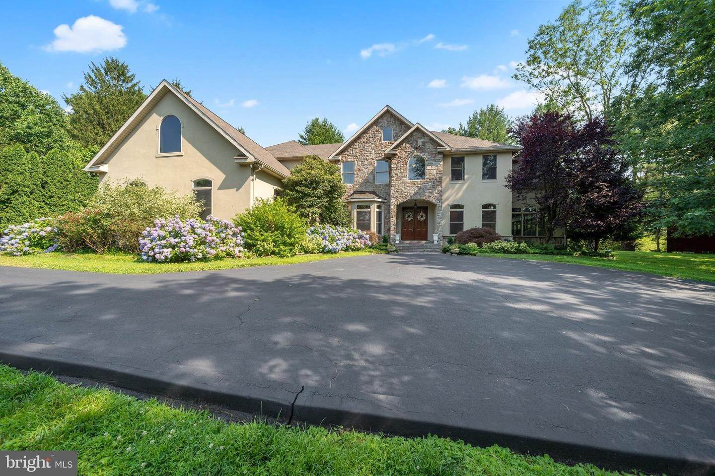 11. Residential for Sale at 136 ROUND HILL Road Kennett Square, Pennsylvania 19348 United States
