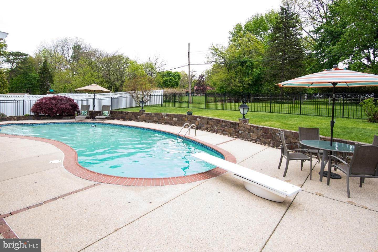 6. Residential for Sale at 601 WILLIAMSBURG Road Lansdale, Pennsylvania 19446 United States