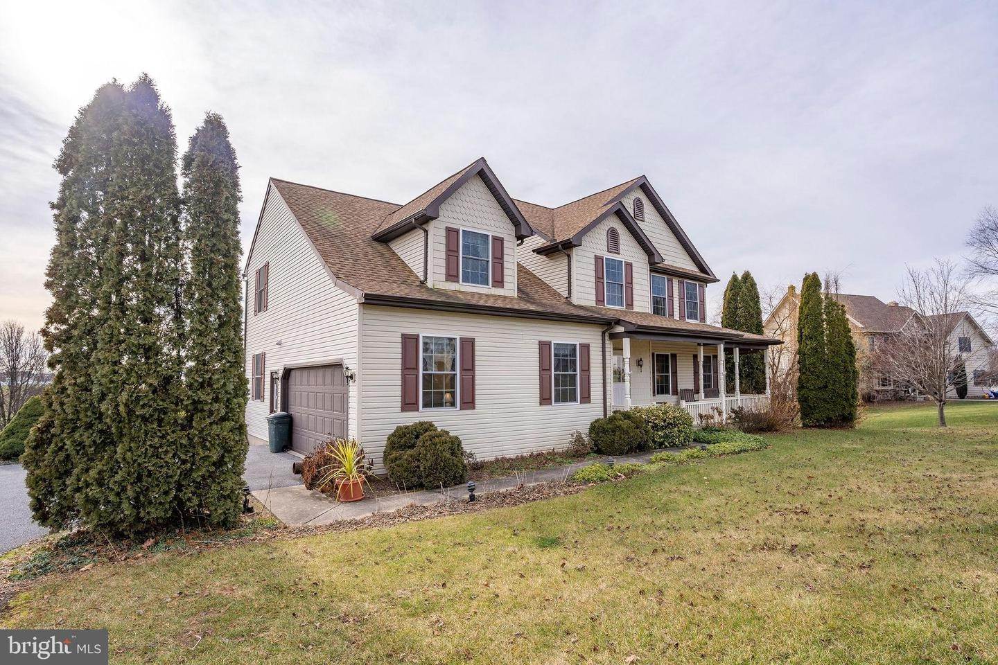 7. Residential for Sale at 108 COUNTRY Lane Richland, Pennsylvania 17087 United States