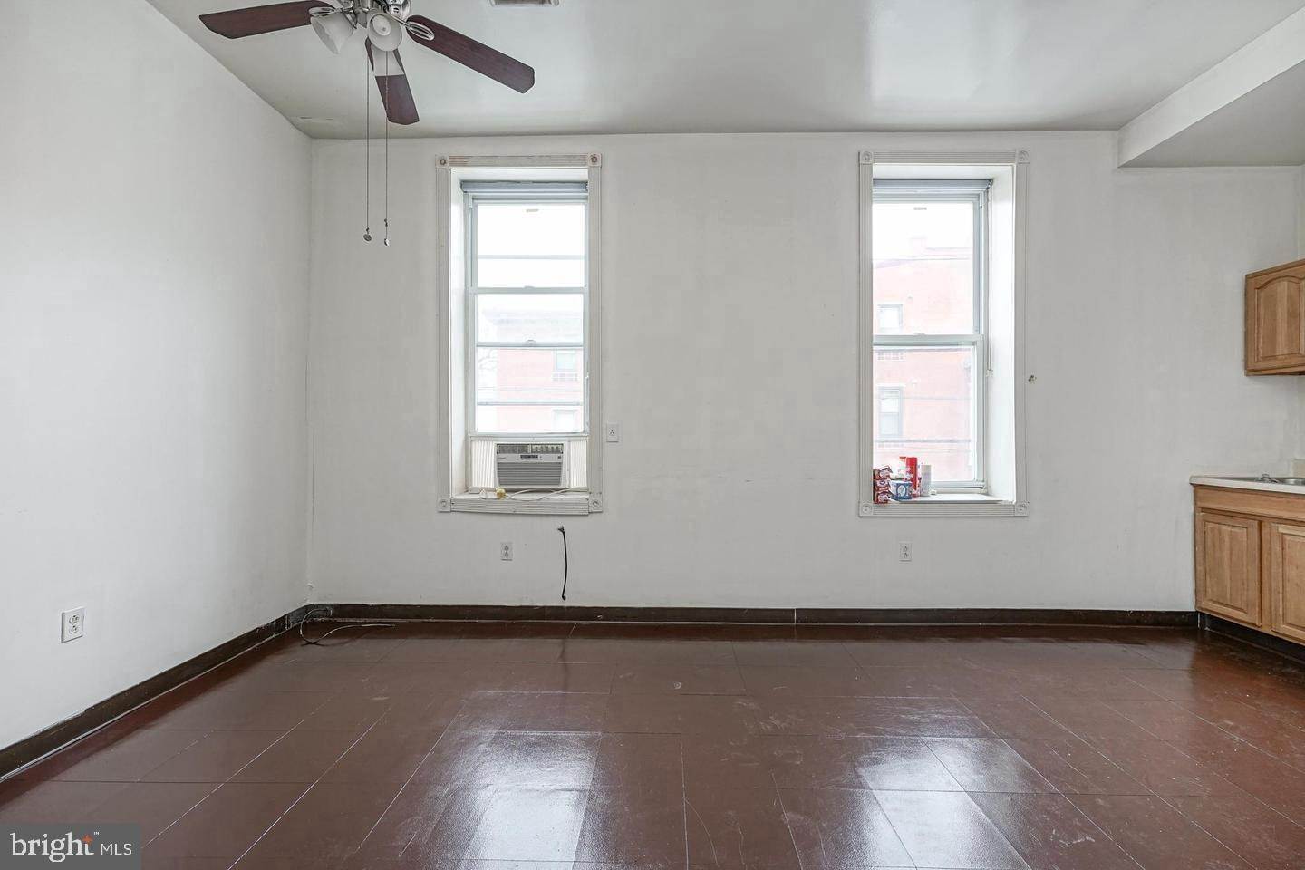 12. Commercial for Sale at 1542 N 15TH Street Philadelphia, Pennsylvania 19121 United States