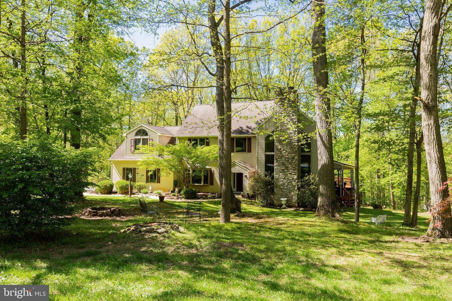 4. Residential for Sale at 96 HOLLOW WOODS Drive Pequea, Pennsylvania 17565 United States