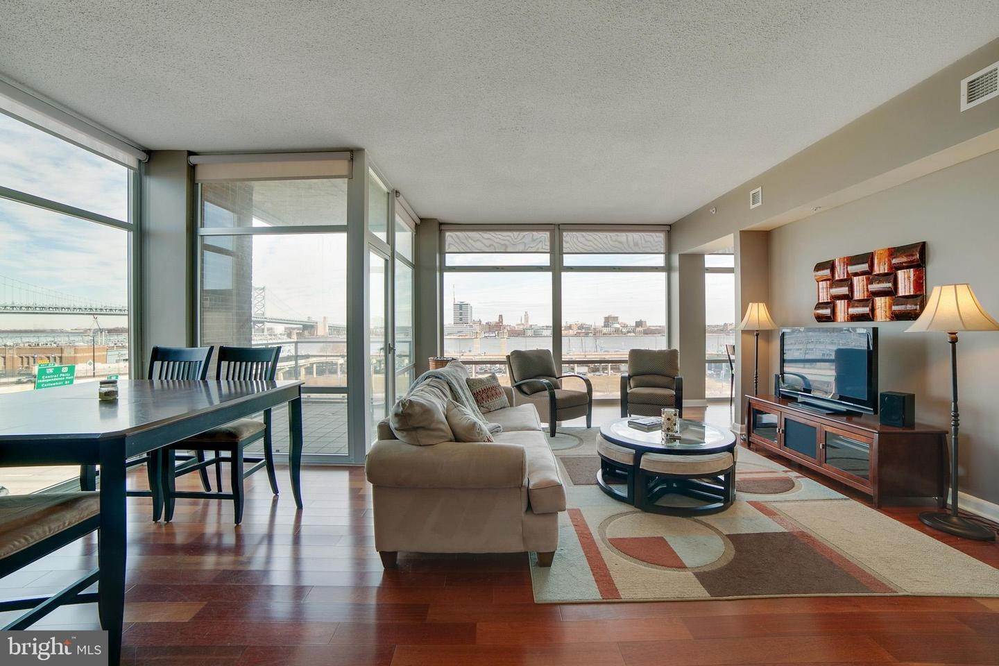 6. Residential for Sale at 22 S FRONT ST #505 Philadelphia, Pennsylvania 19106 United States
