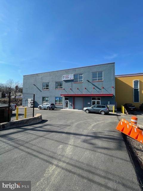 Commercial for Sale at 32 W BRIDGE Street Morrisville, Pennsylvania 19067 United States