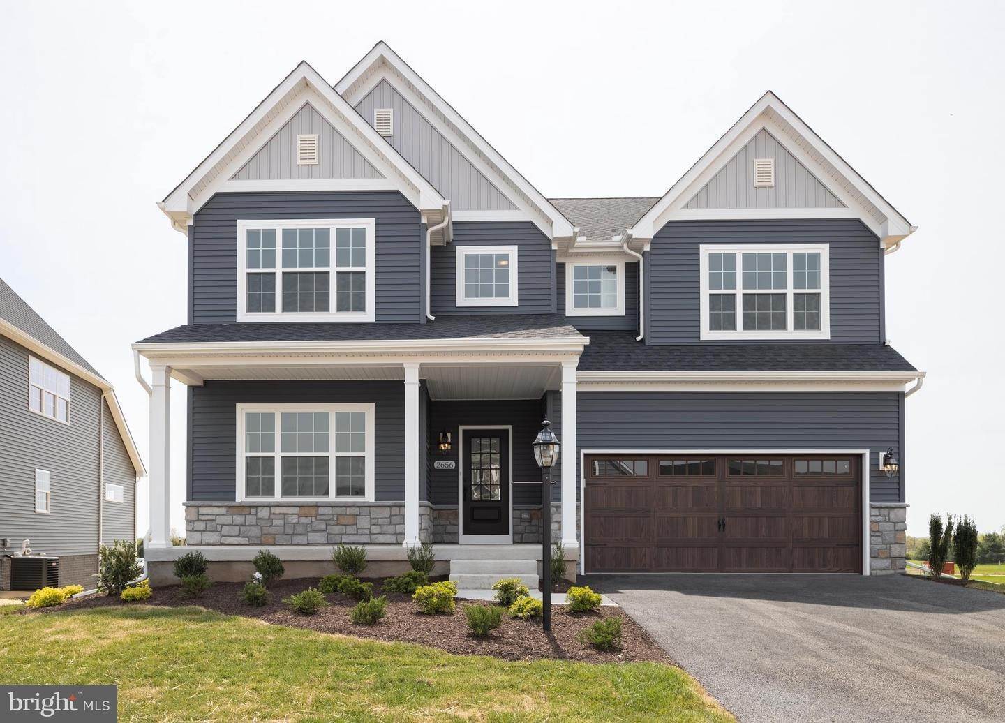 住宅 為 出售 在 725 CHICKIES DR #COVINGTON PLAN Columbia, 賓夕法尼亞州 17512 美國