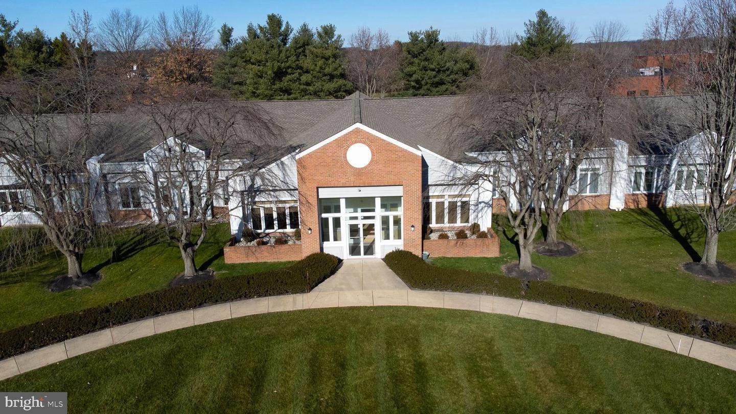 Commercial for Sale at 408 EXECUTIVE Drive Langhorne, Pennsylvania 19047 United States