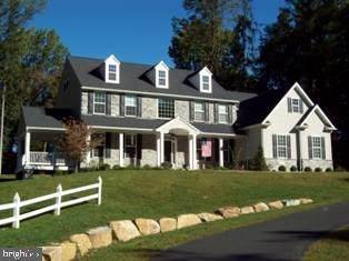 住宅 為 出售 在 2620 LONG RIDGE Drive Hellertown, 賓夕法尼亞州 18055 美國