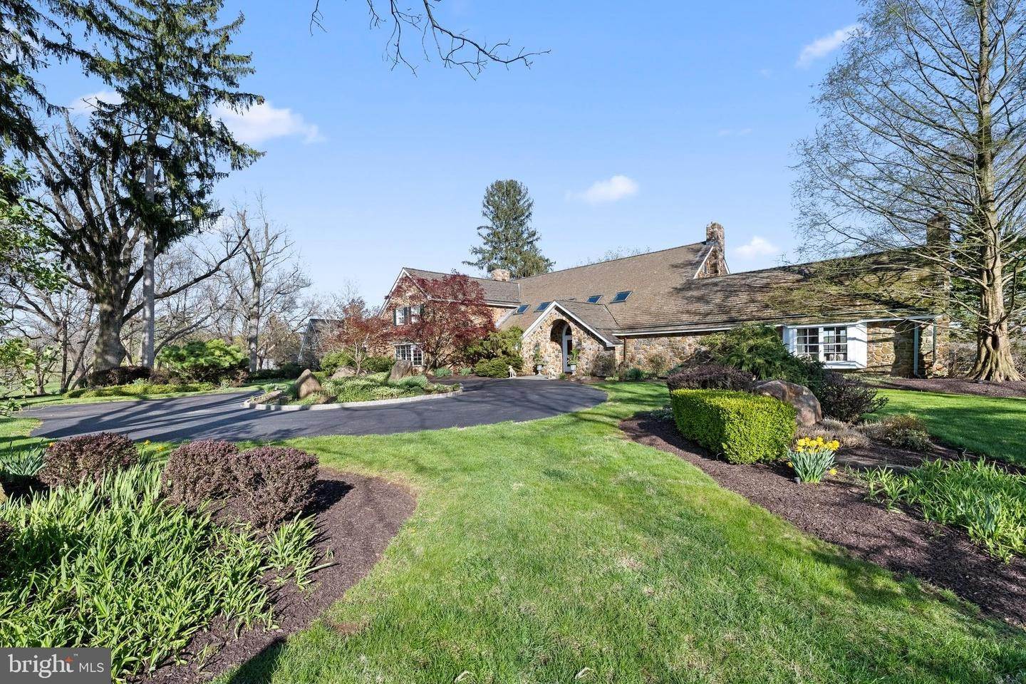 6. Residential for Sale at 2400 WHITE HORSE Road Berwyn, Pennsylvania 19312 United States