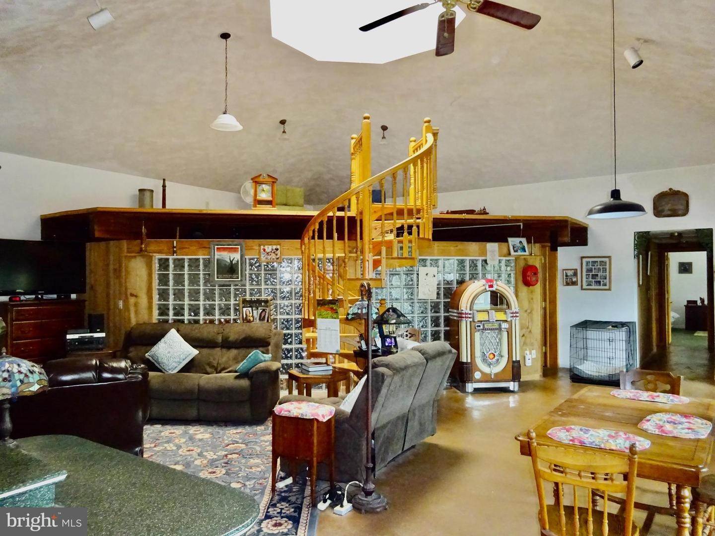 13. Residential for Sale at 545 BEAGLE Road Bethel, Pennsylvania 19507 United States