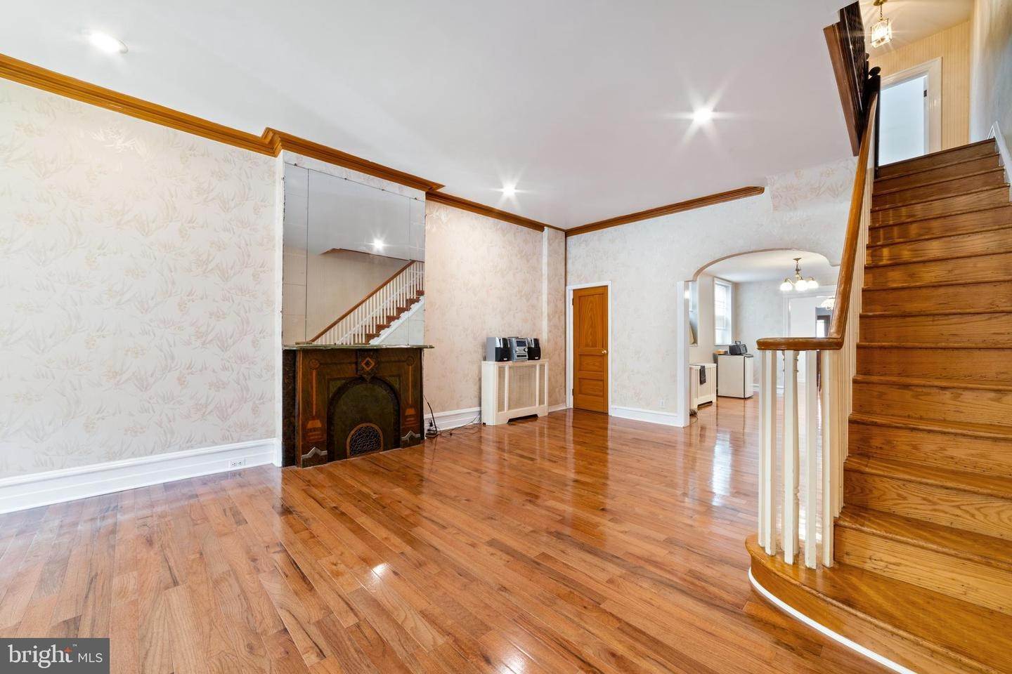 6. Residential for Sale at 1627 S 13TH Street Philadelphia, Pennsylvania 19148 United States