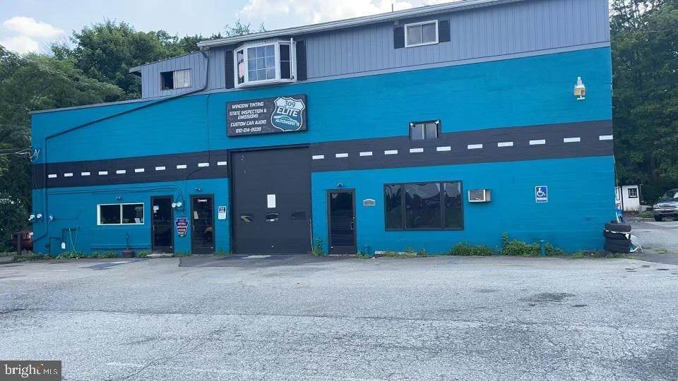 Commercial for Sale at 5778 MAIN Street Center Valley, Pennsylvania 18034 United States