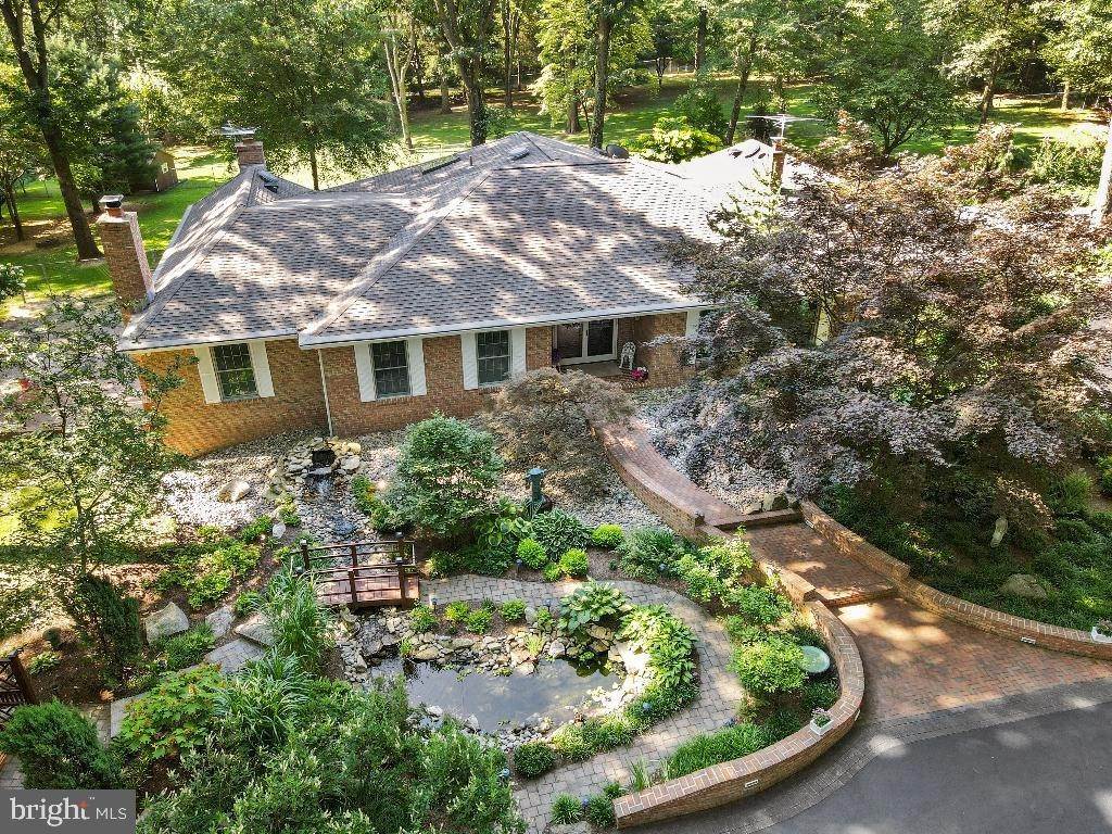 Residential for Sale at 301 CORNER KETCH Road Downingtown, Pennsylvania 19335 United States