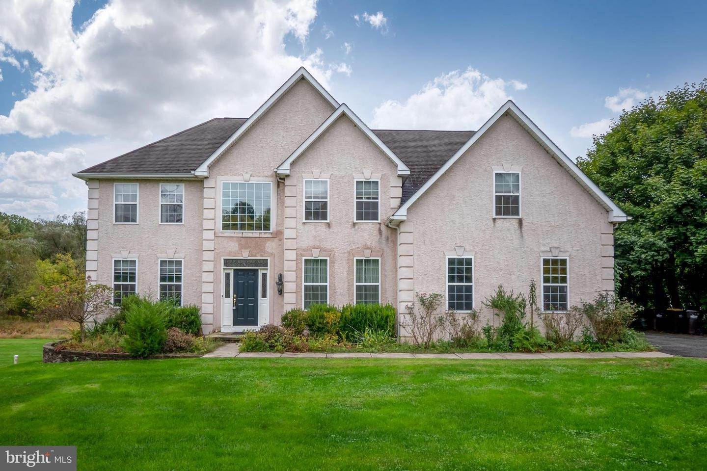 Residential for Sale at 6650 POWDER VALLEY Road Zionsville, Pennsylvania 18092 United States