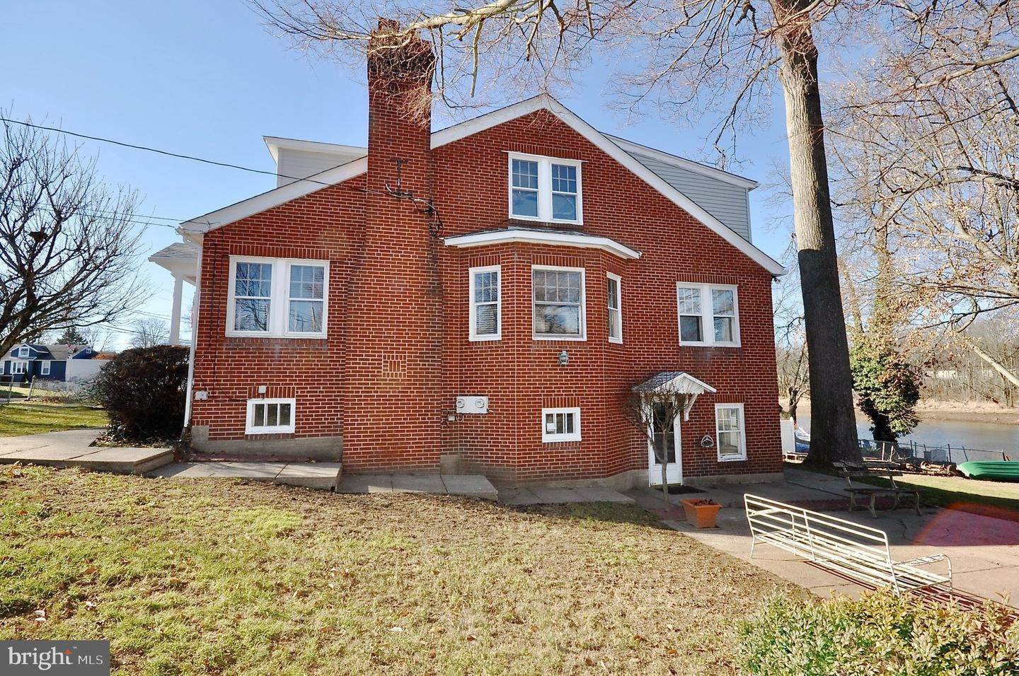 13. 住宅 为 销售 在 611-615 NESHAMINY Road Croydon, 宾夕法尼亚州 19021 美国