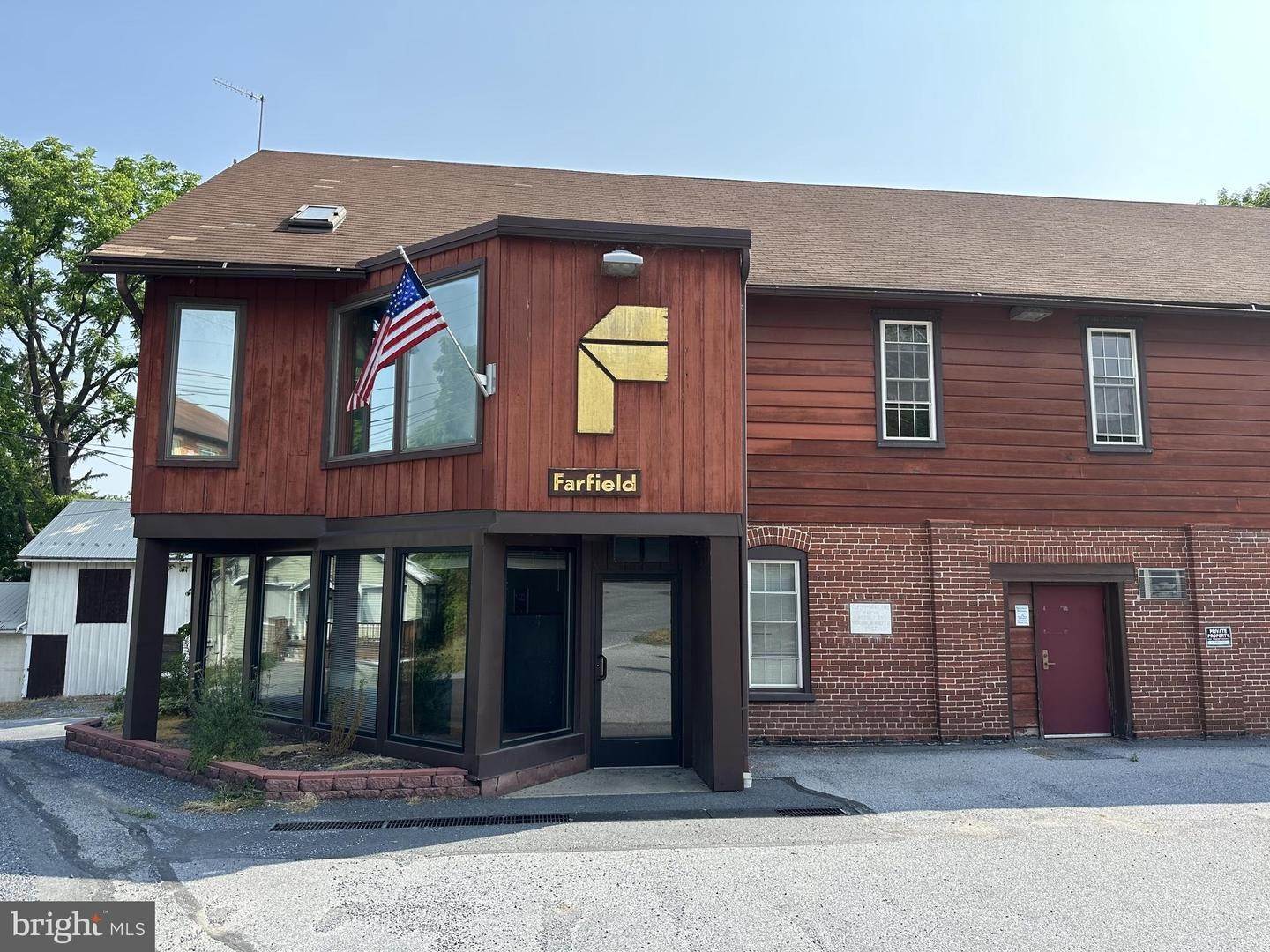 Commercial for Sale at 312 E MEADOW VALLEY Road Lititz, Pennsylvania 17543 United States