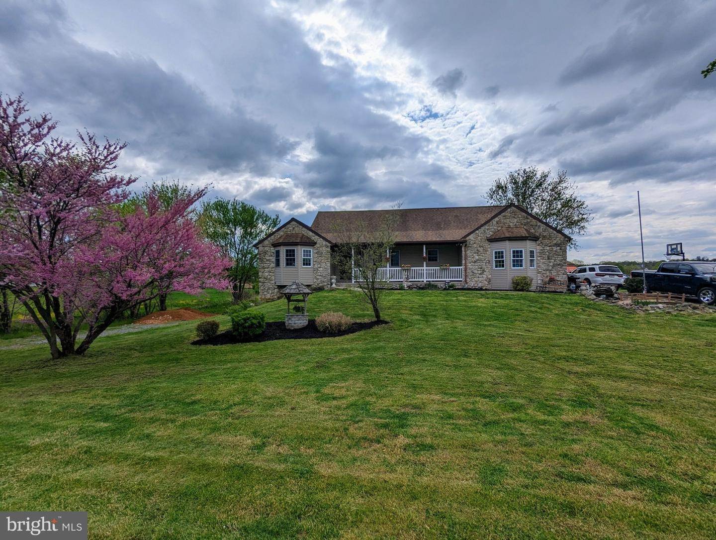 Residential for Sale at 318 RIDGEVIEW RD N Elizabethtown, Pennsylvania 17022 United States