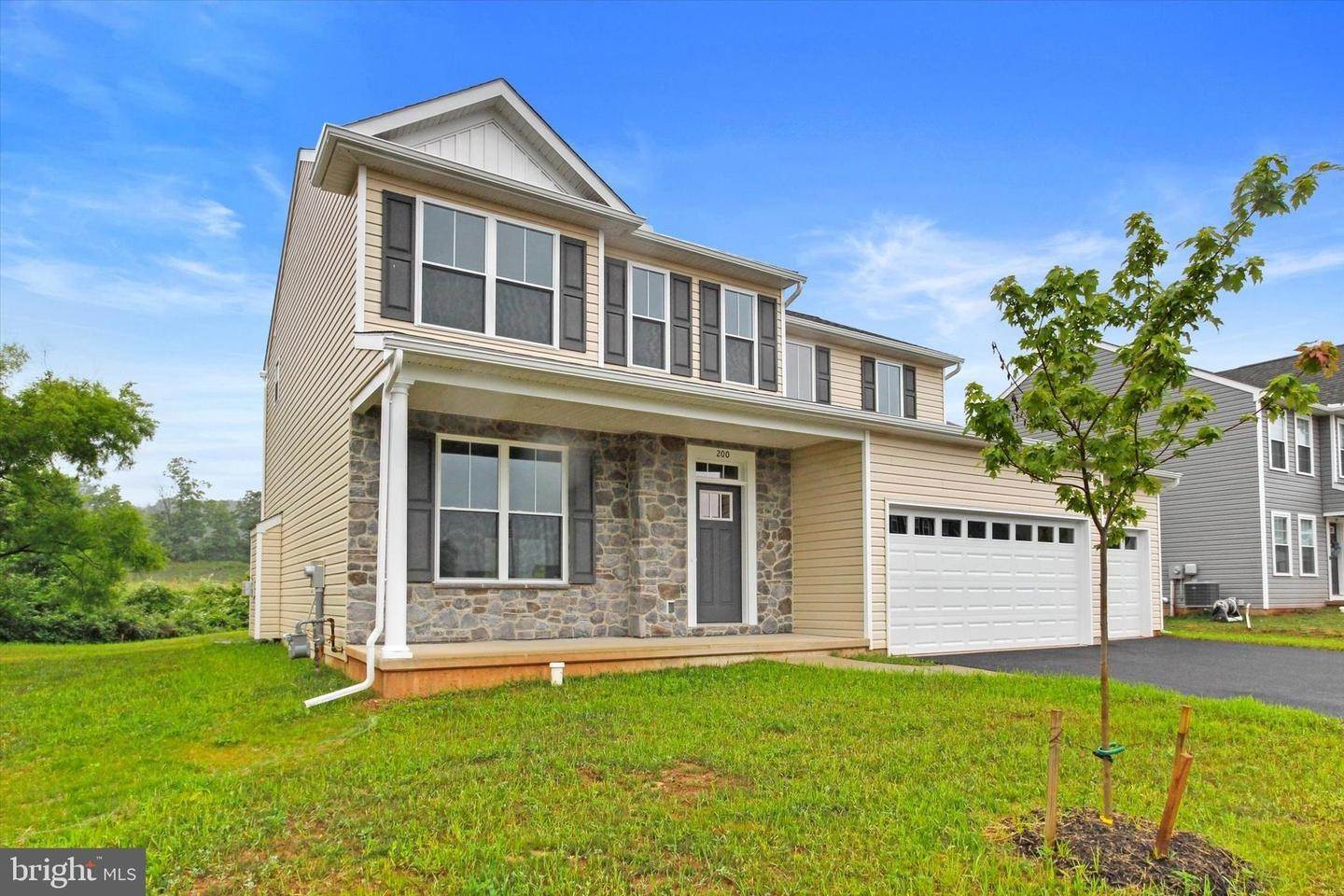 住宅 为 销售 在 3824 COUNTRY Drive Dover, 宾夕法尼亚州 17315 美国