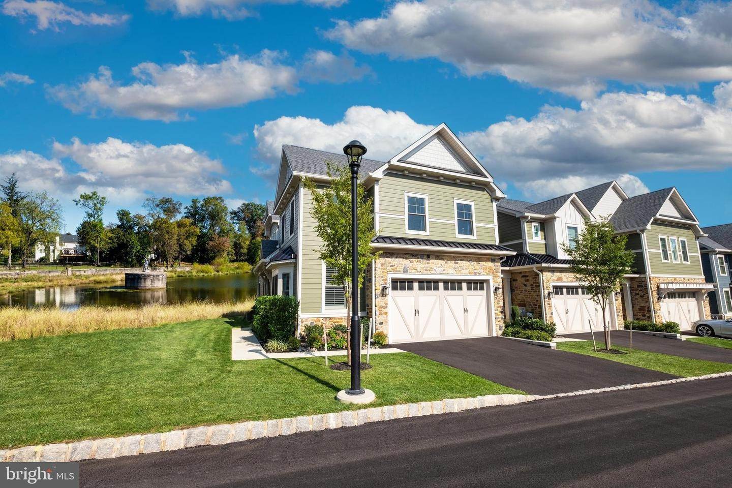 住宅 為 出售 在 528 DAWES LN #LOT 71 Ambler, 賓夕法尼亞州 19002 美國