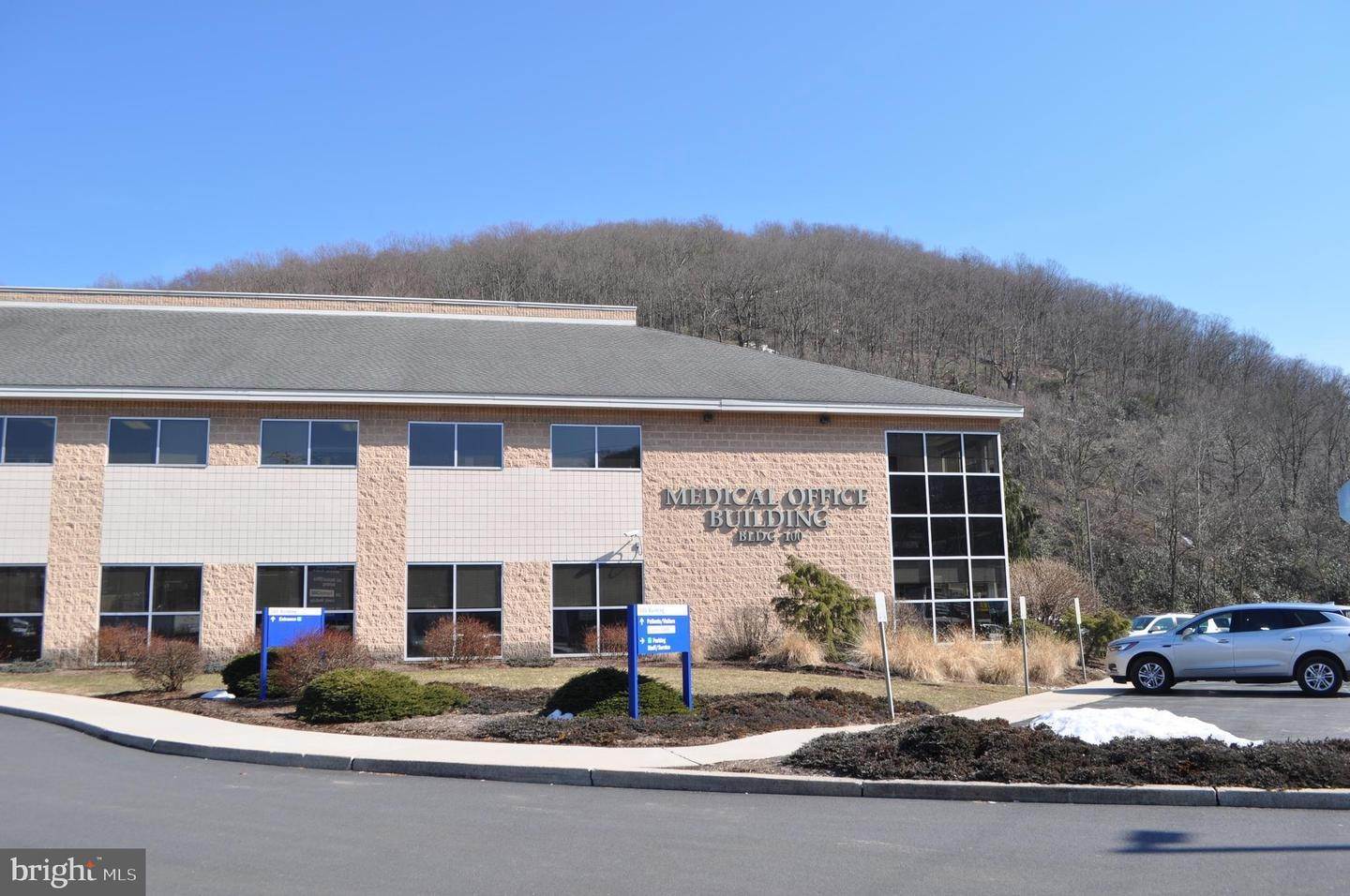 Commercial for Sale at 206 SCHUYLKILL MEDICAL PLAZA, SUITE 206 Pottsville, Pennsylvania 17901 United States