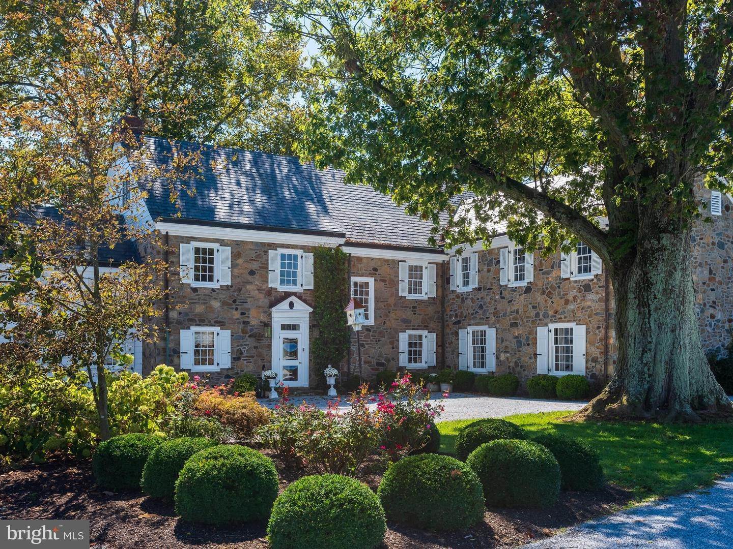 2. Residential for Sale at 912 PROVIDENCE Road Newtown Square, Pennsylvania 19073 United States