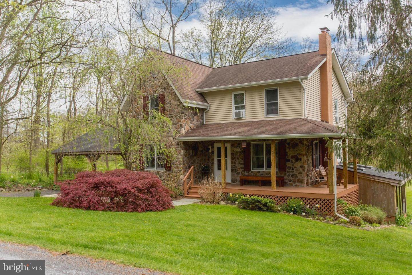 住宅 為 出售 在 225 SUNNYSIDE Easton, 賓夕法尼亞州 18042 美國