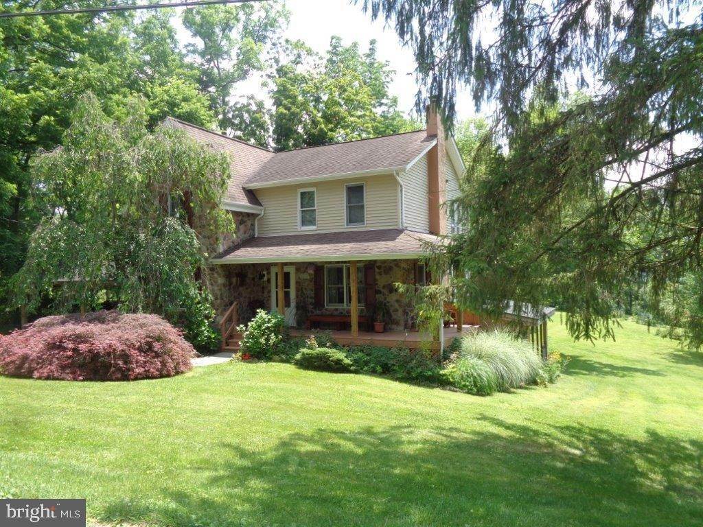 住宅 为 销售 在 225 SUNNYSIDE 伊斯顿, 宾夕法尼亚州 18042 美国