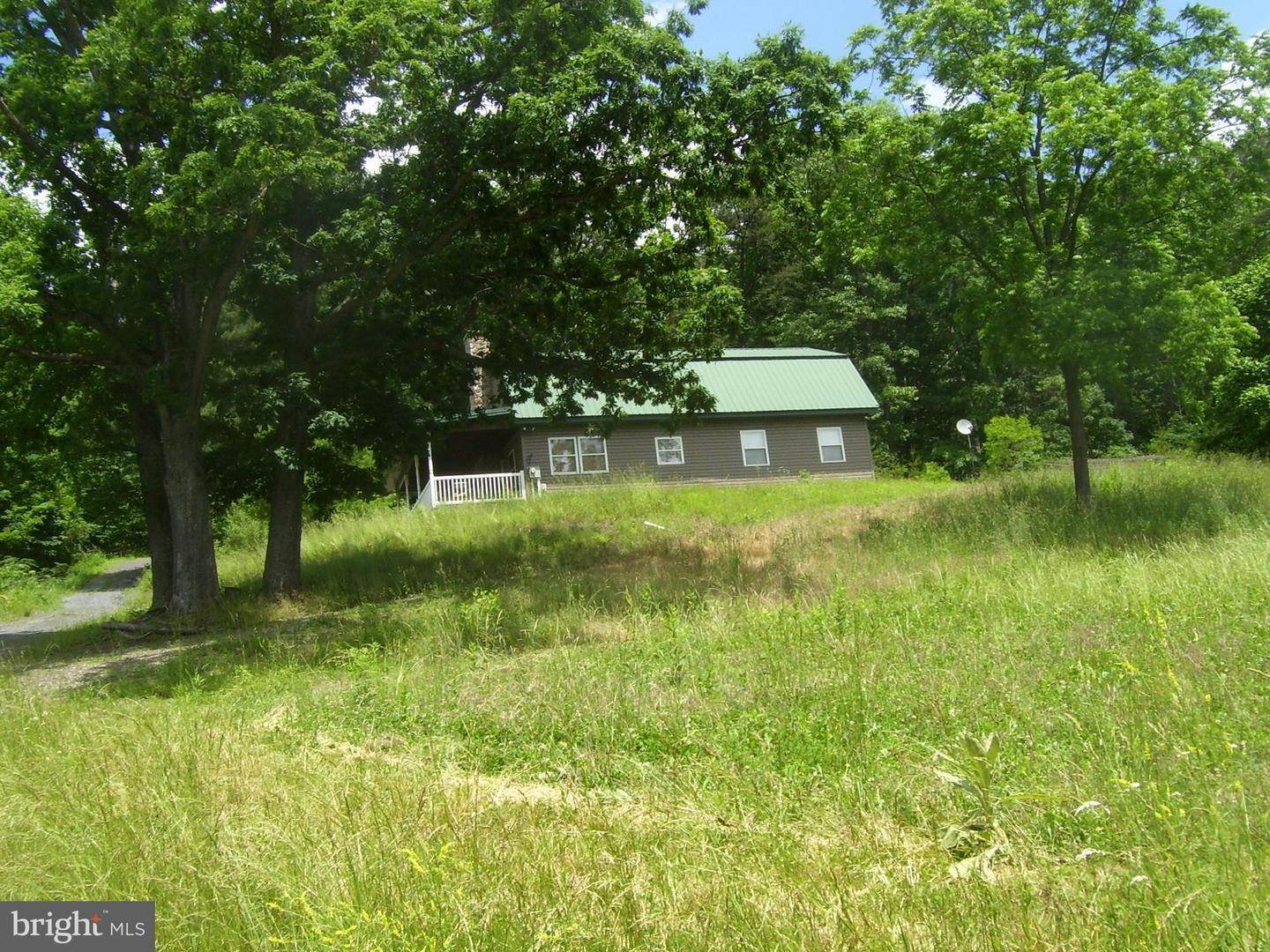 住宅 为 销售 在 BERNARDS Lane Hyndman, 宾夕法尼亚州 15545 美国