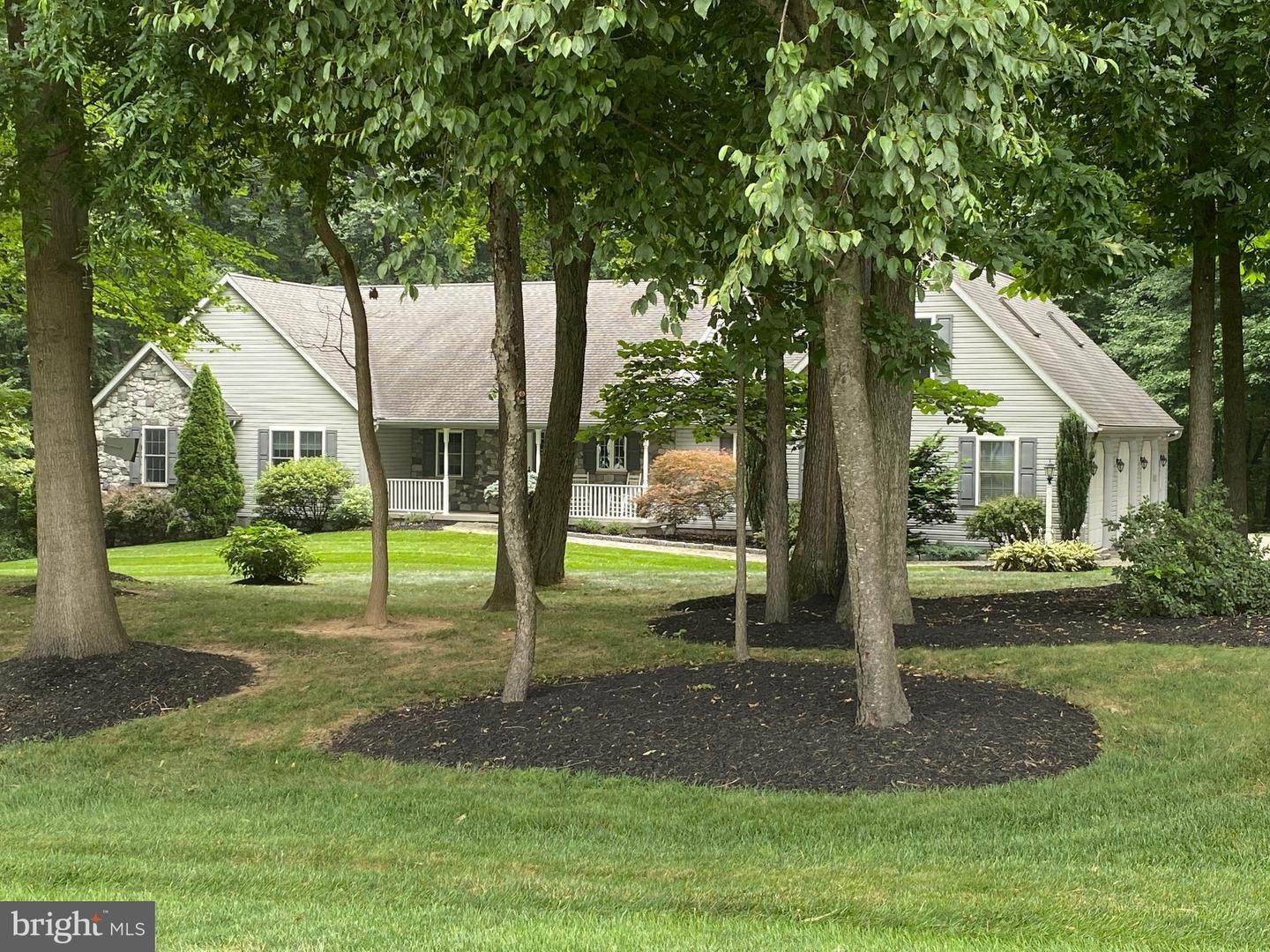 3. Residential for Sale at 318 SPRING HILL Road Quarryville, Pennsylvania 17566 United States