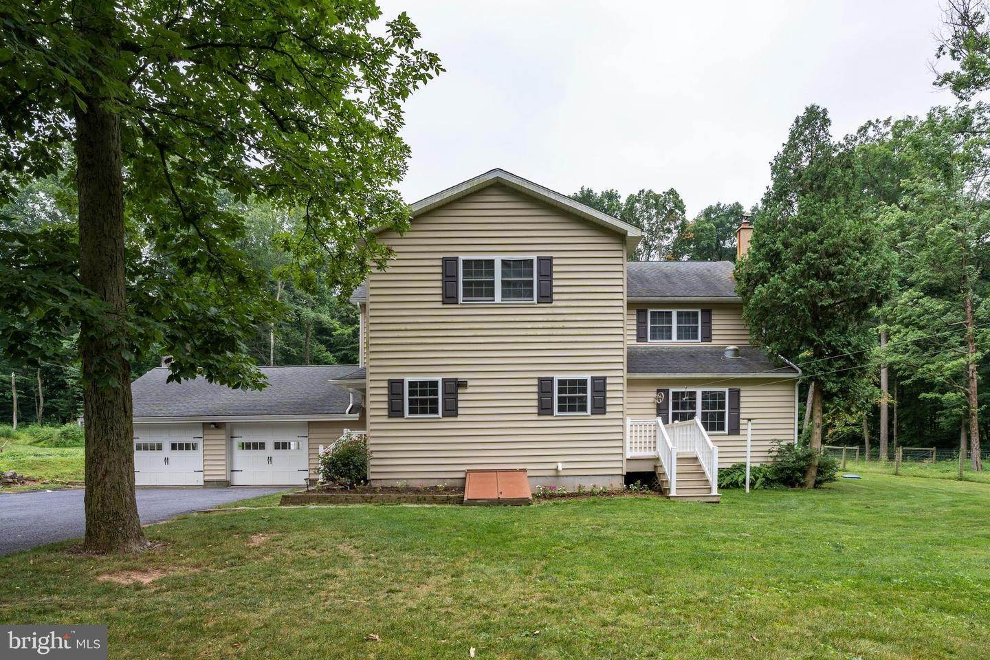 12. Residential for Sale at 152 BOULDER HILL Road Mohnton, Pennsylvania 19540 United States