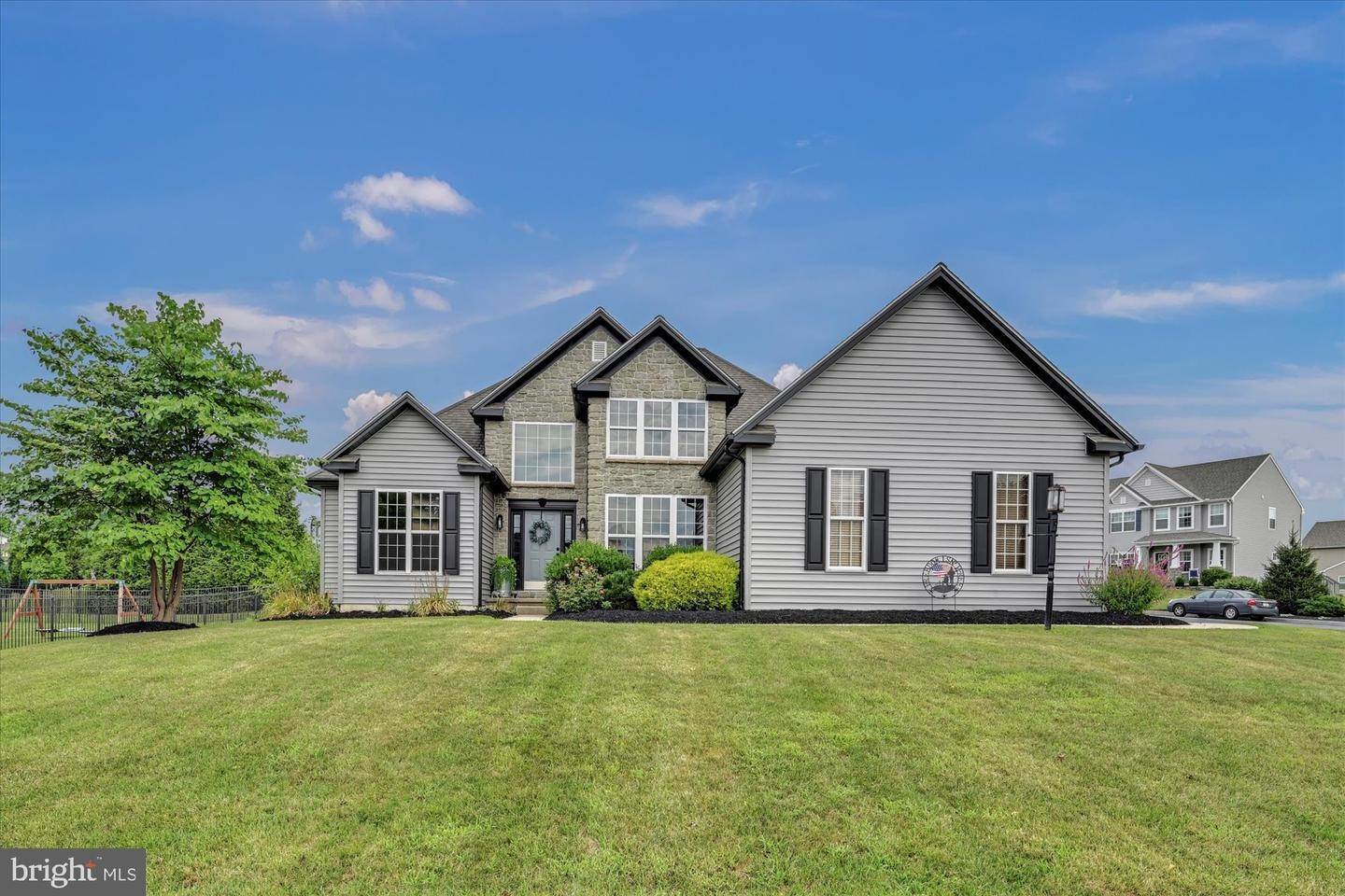 Residential for Sale at 264 PARLIAMENT Drive Annville, Pennsylvania 17003 United States