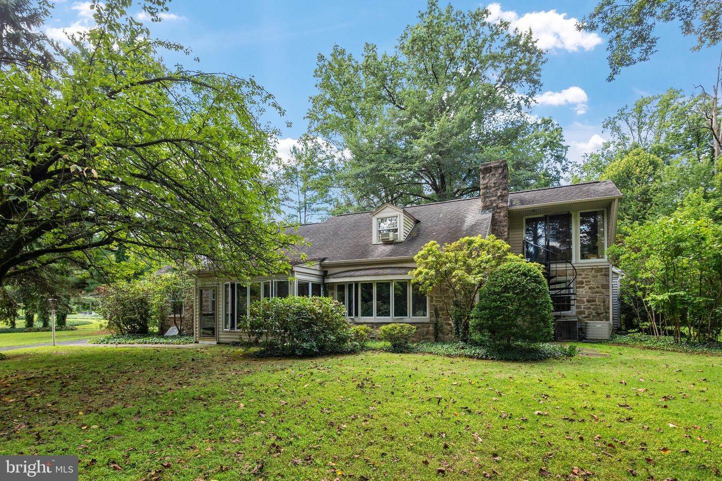 Residential for Sale at 960 MEETINGHOUSE Road Jenkintown, Pennsylvania 19046 United States