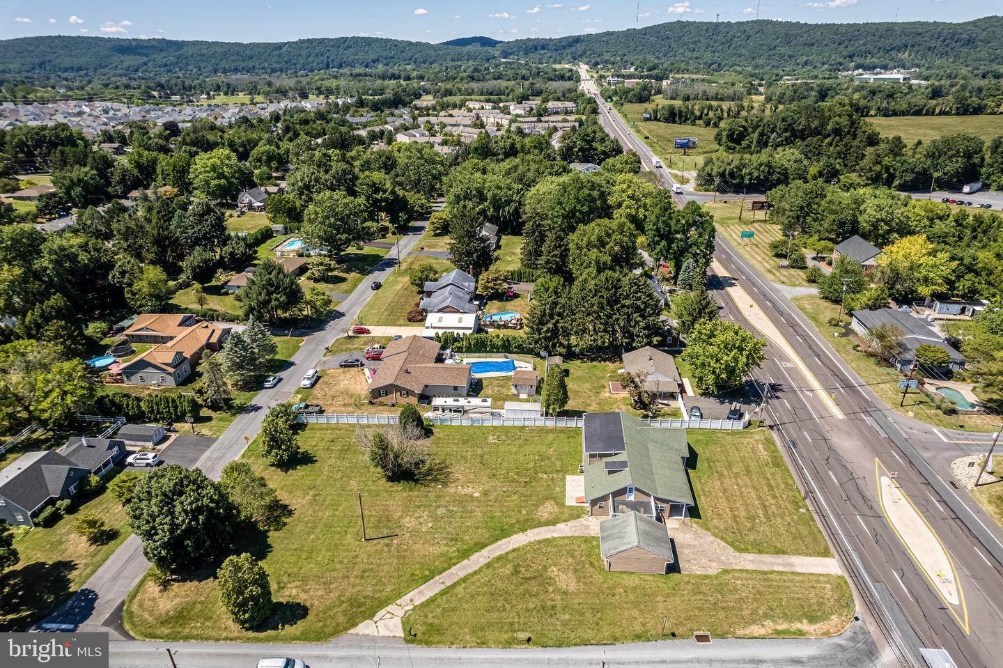 Commercial for Sale at 4886 PA ROUTE 309 Center Valley, Pennsylvania 18034 United States