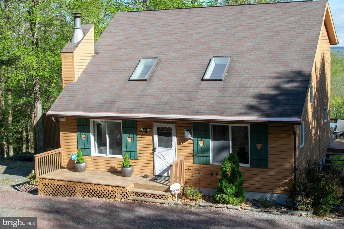 住宅 为 销售 在 171 N KNOB Road Greentown, 宾夕法尼亚州 18426 美国