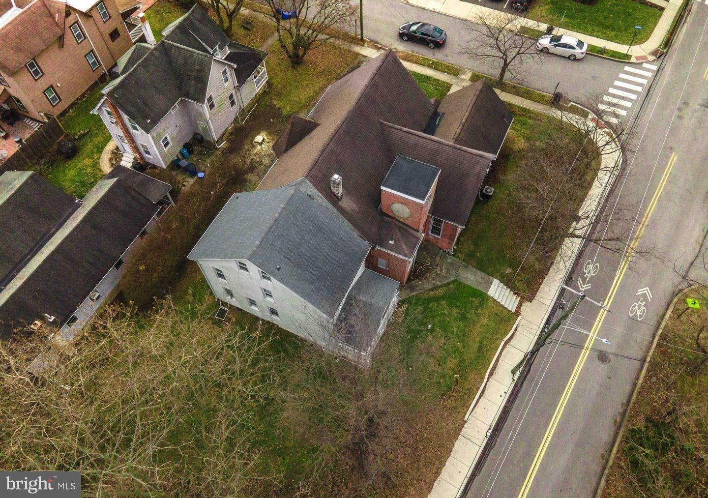 18. Residential for Sale at 203 HIGHLAND Avenue Wayne, Pennsylvania 19087 United States