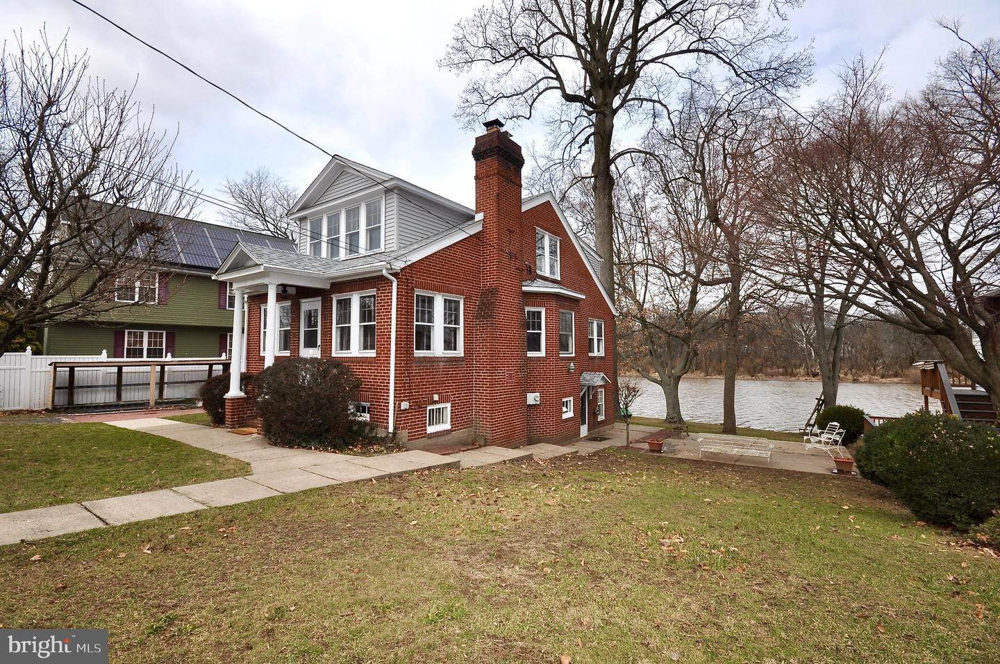 7. 住宅 为 销售 在 611-615 NESHAMINY Road Croydon, 宾夕法尼亚州 19021 美国