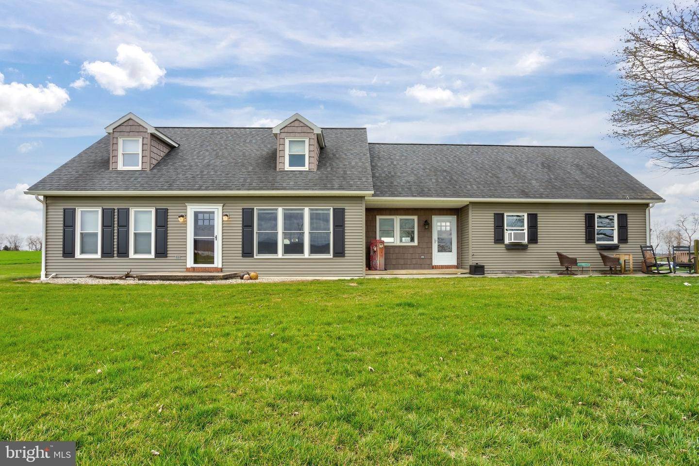 Residential for Sale at 132 HAMLIN Road Fredericksburg, Pennsylvania 17026 United States
