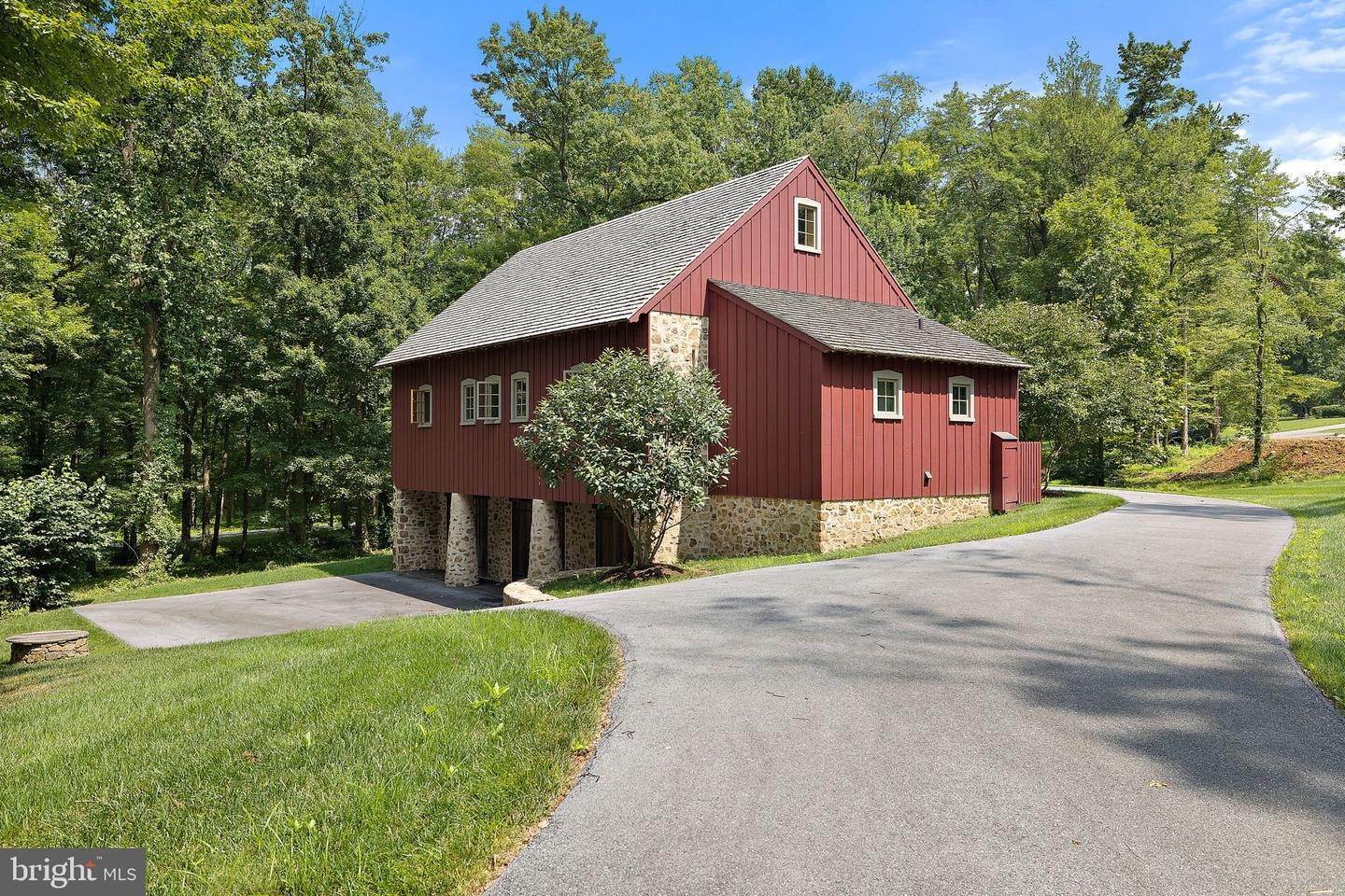 Residential for Sale at 82 BROWNSTONE Lane Elverson, Pennsylvania 19520 United States