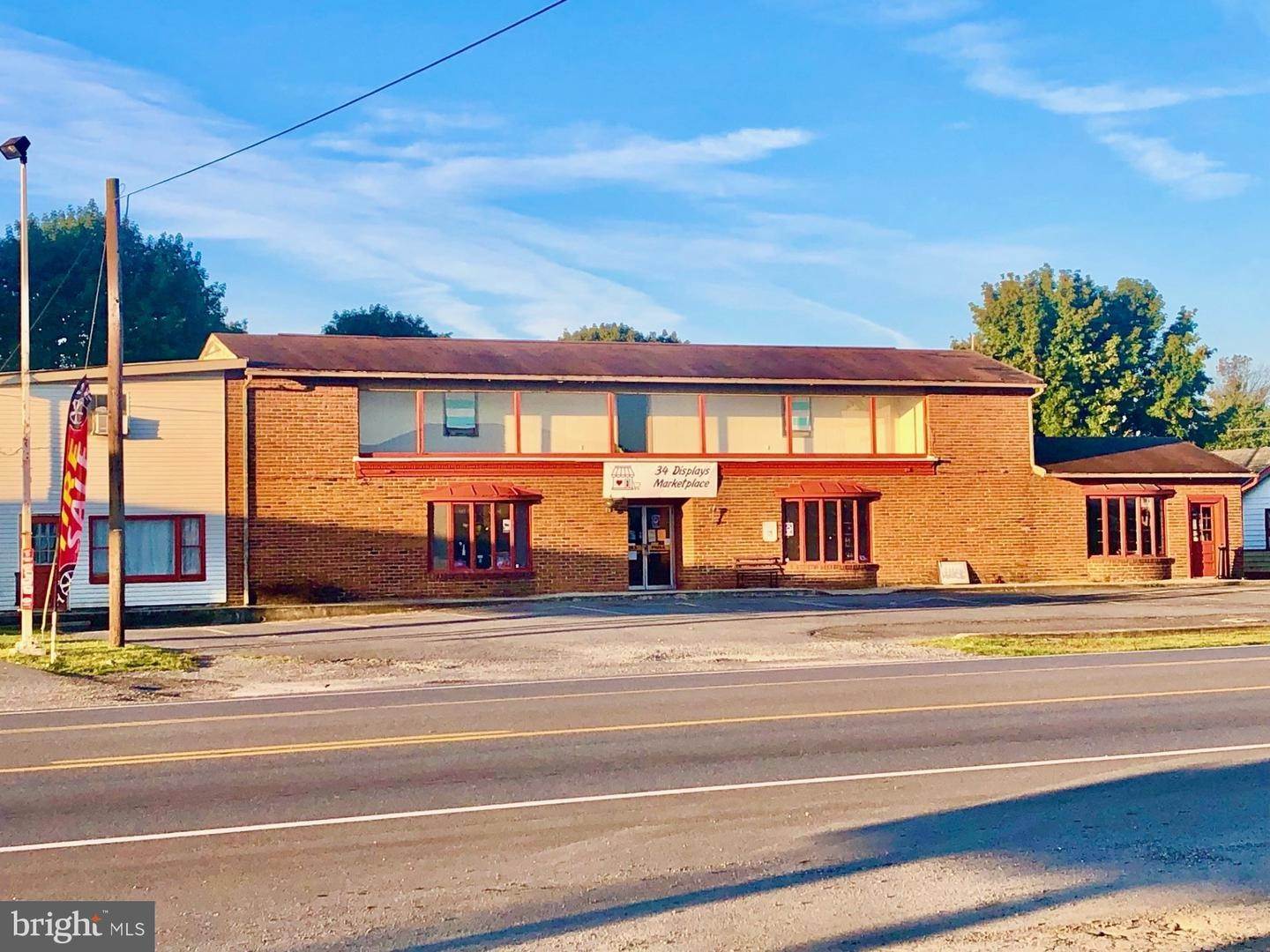 Commercial for Sale at 3650 LINCOLN WAY E Fayetteville, Pennsylvania 17222 United States