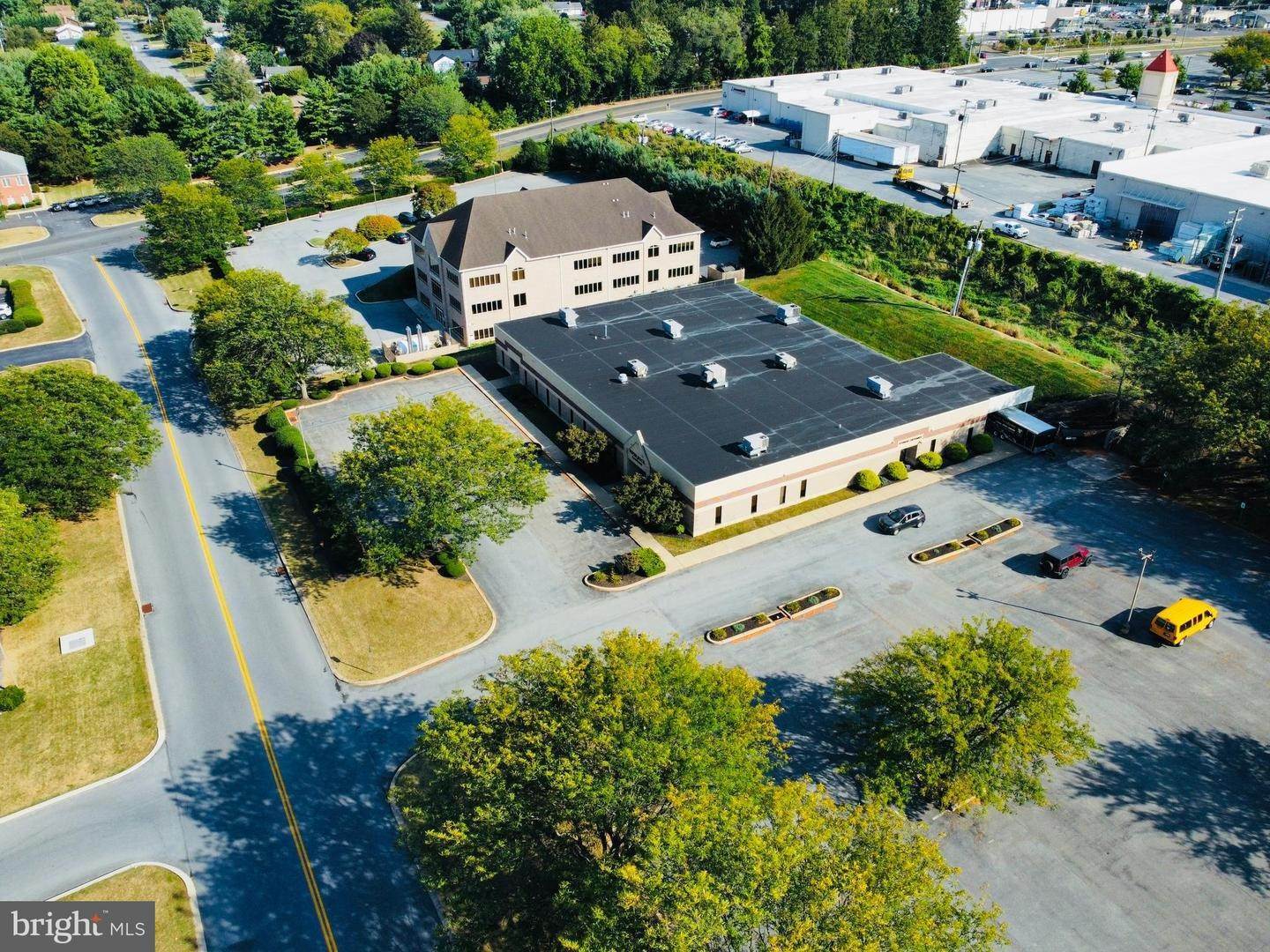 Commercial for Sale at 2124 AMBASSADOR Circle Lancaster, Pennsylvania 17603 United States