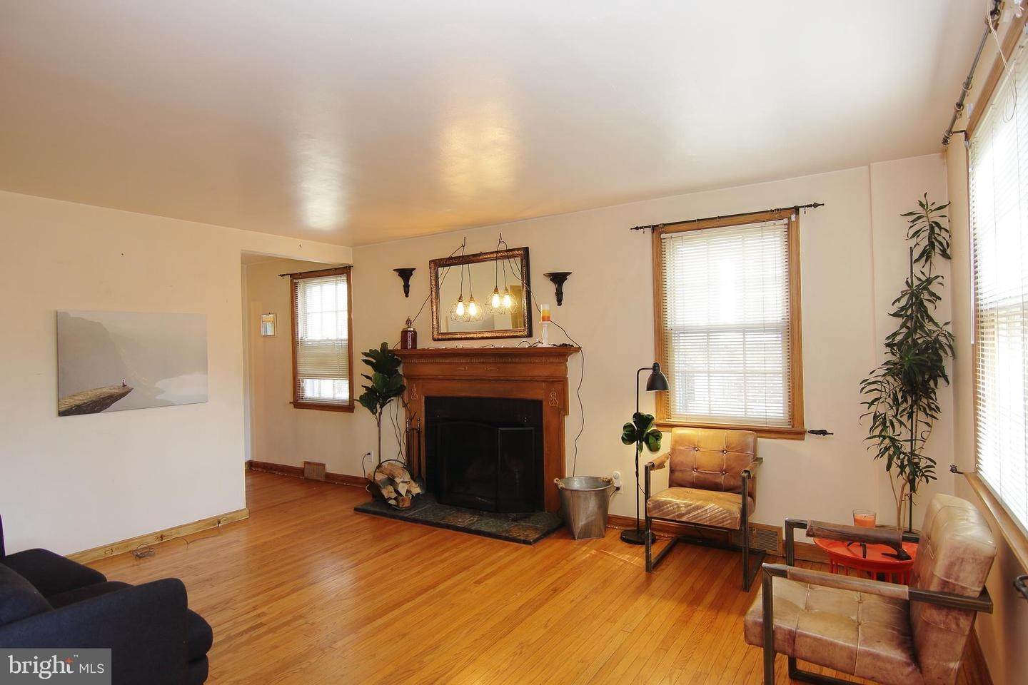 6. Residential for Sale at 629 HAVERFORD Road Ardmore, Pennsylvania 19003 United States