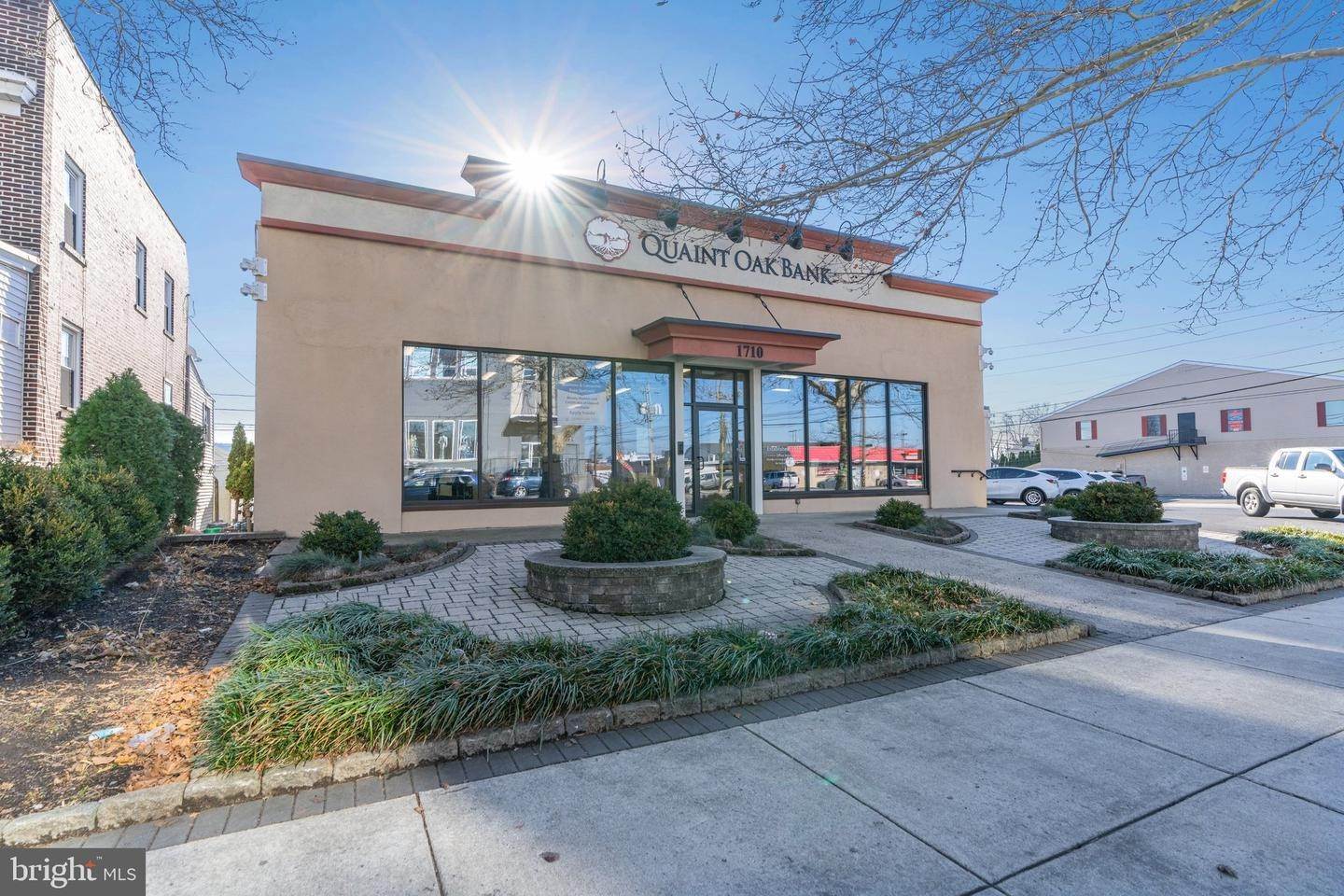 Commercial for Sale at 1704-1710 UNION BLVD Allentown, Pennsylvania 18109 United States